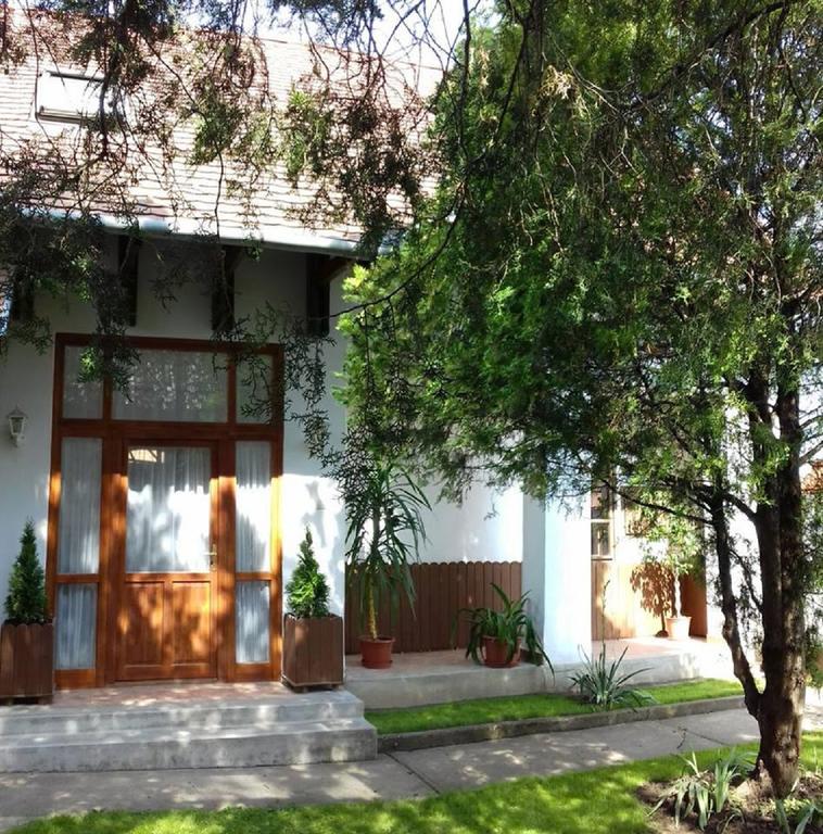 Erzsebet Vendeghaz Es Apartman Hajdúszoboszló 외부 사진